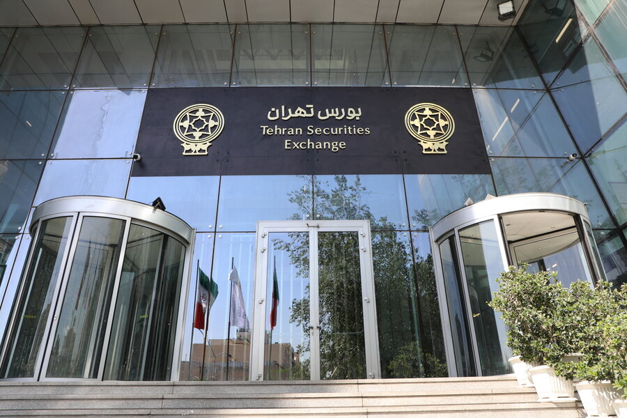 ارزش معاملات خرد «سهام و صندوق‌های سهامی» از مرز ۱۶ همت عبور کرد/ شاخص کل بورس تهران به محدوده ۴ میلیون و ۹۸۰ هزار واحد رسید